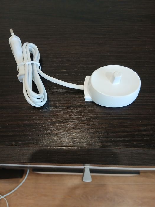 Зарядное устройство Braun  для зубной щетки Oral-B 3557