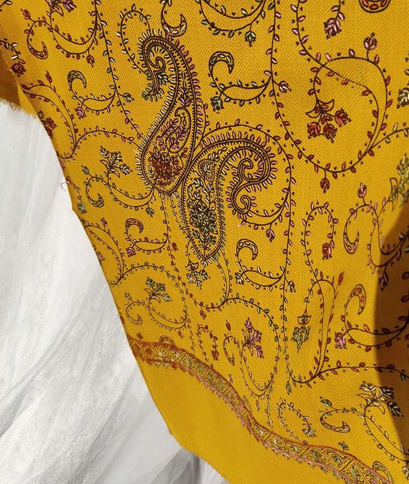 Szal orientalny żółty indyjski haft paisley kwiaty szalik pashmina