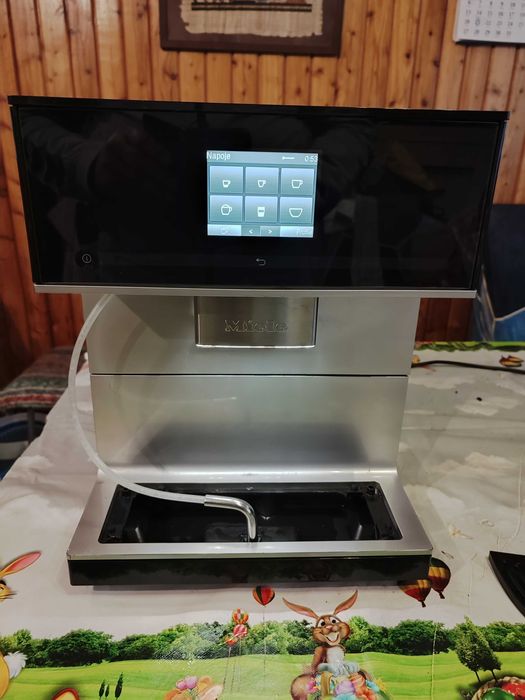 Ekspres do kawy marki Miele CM7300