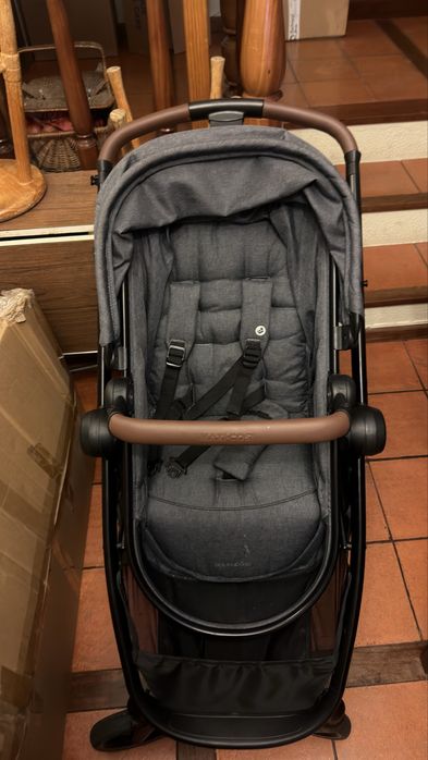 Carrinho zelia s maxi cosi