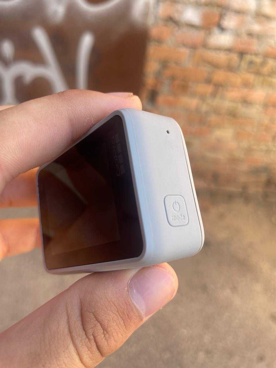 Екшн камера GoPro HERO7 з комплектом
