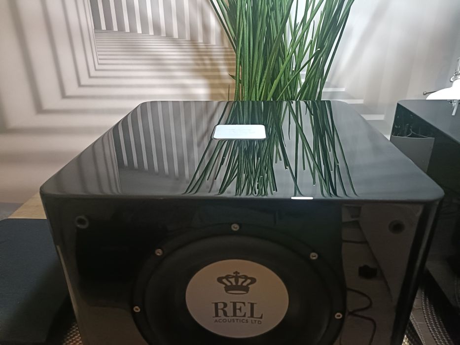 Subwoofer aktywny REL  T7x Rezerwacja