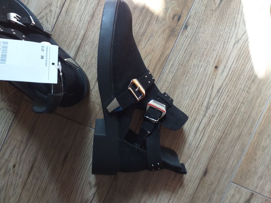 Botki zamszowe czarne