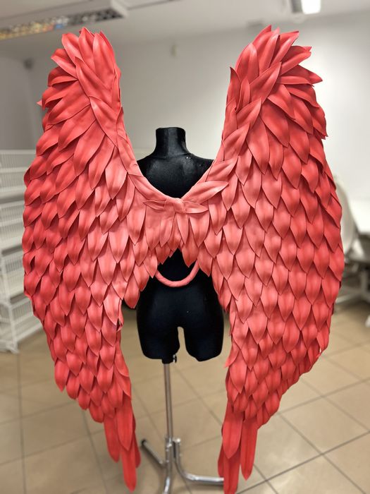 Skrzydła czerwone duże do codplay