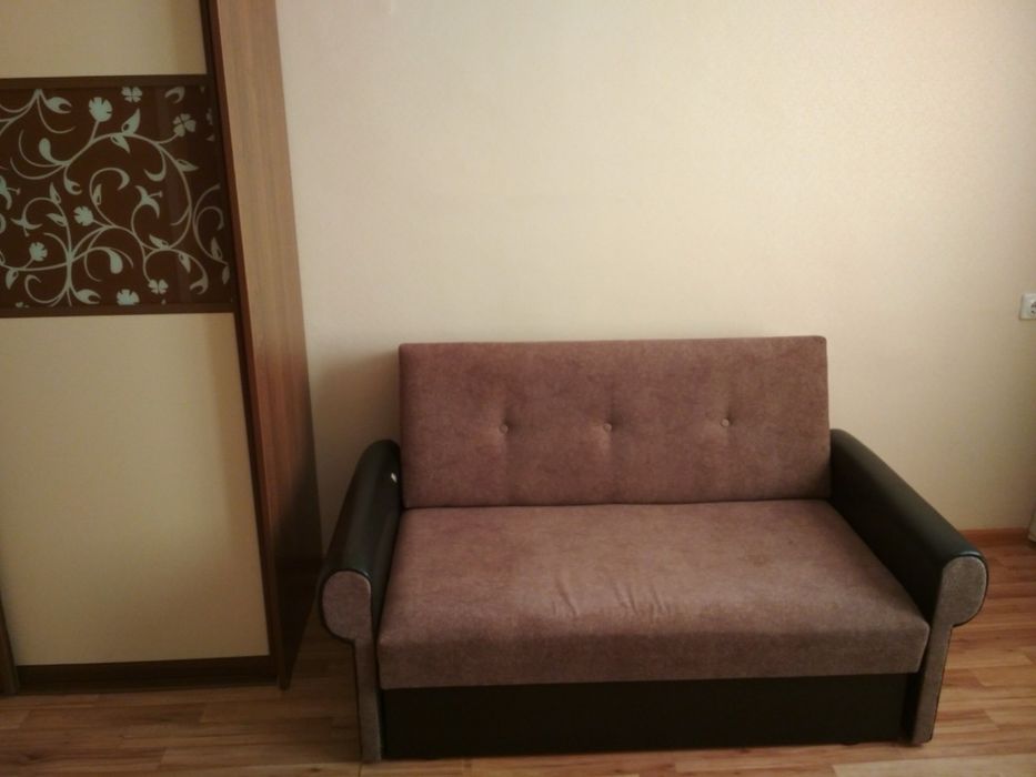 Однокімнатна квартира в довгострокову оренду, Виноградар