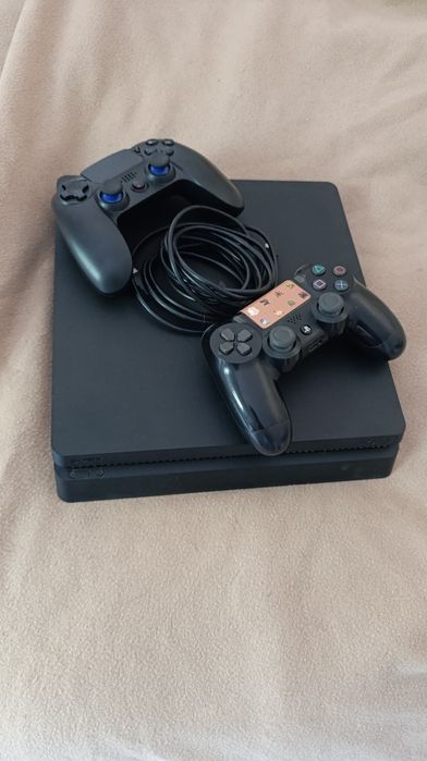 PlayStation 4 Slim 1TB