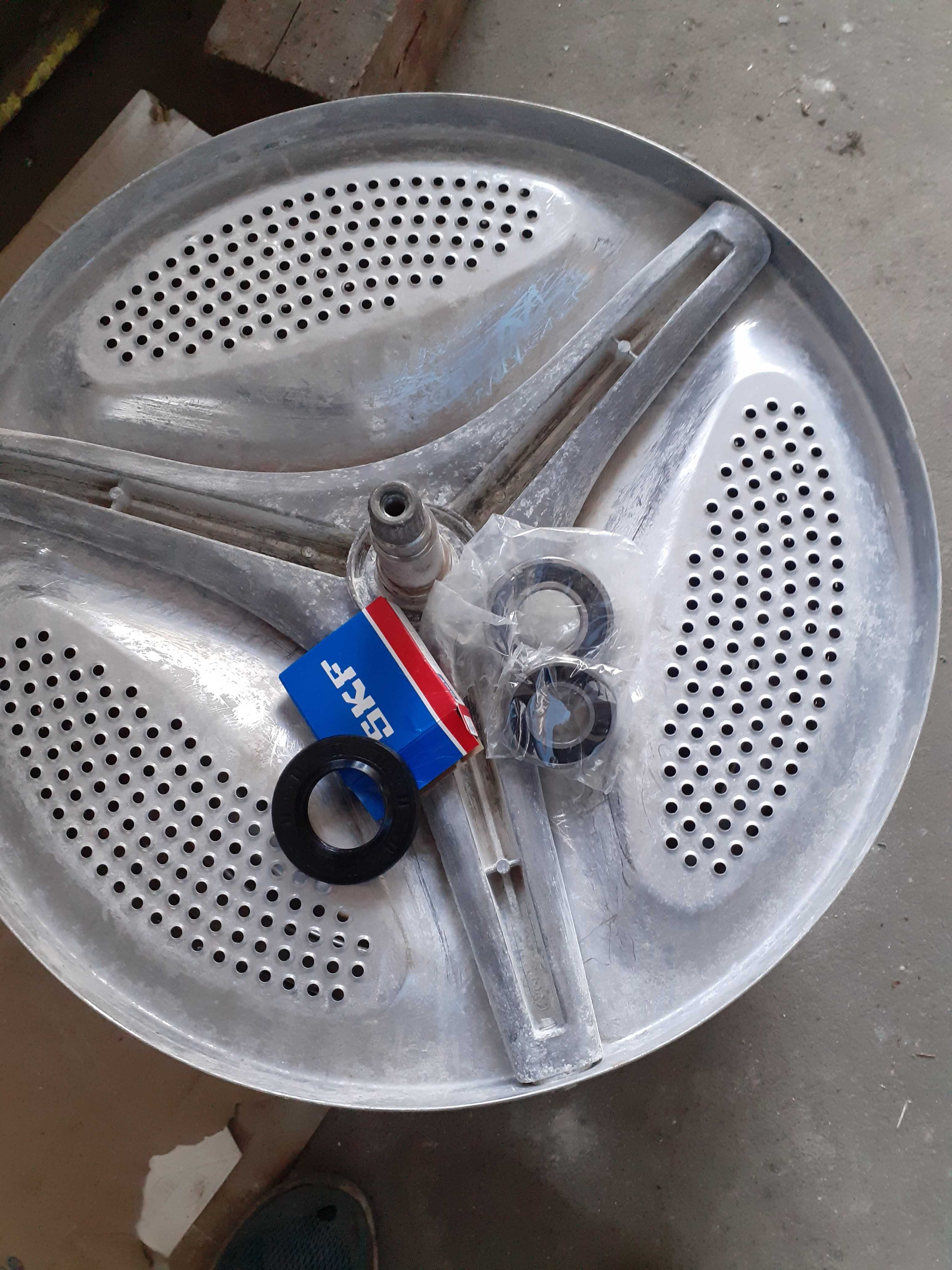 Pralka  LG  6kg, 1200RPM wys85 cm, sze 60 cm, gł 45cm