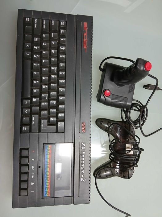 Consola ZX SPECTRUM + 2