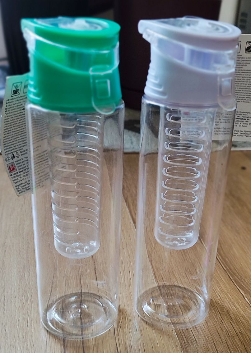 Butelka bidon na owoce i wodę zimne napoje 650ml