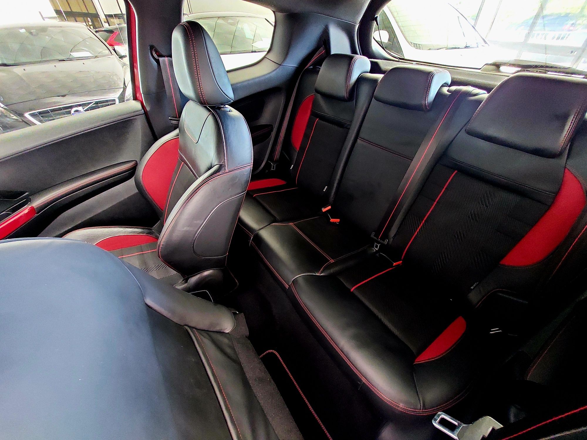 Peugeot 208 GTI 1.6 THP 200CV