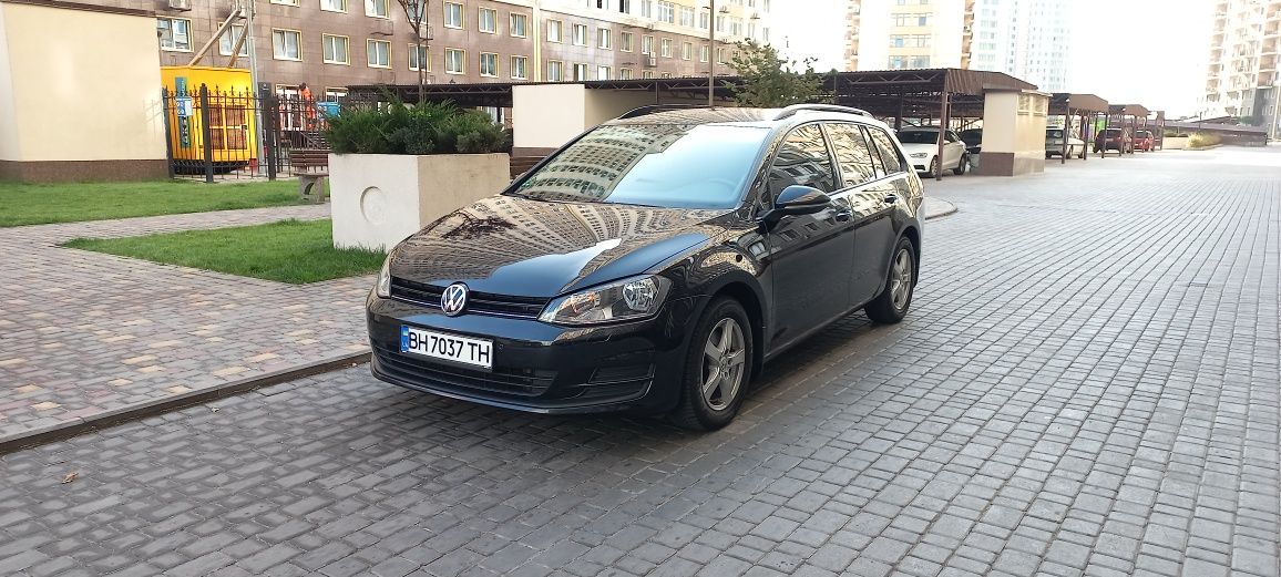 Volkswagen GOLF-7 1.6 TDI 77kw AUTOMAT