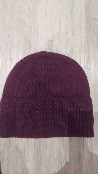 Шапка з мериносової шерсті