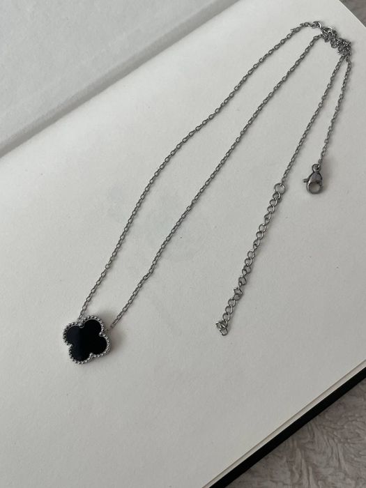 браслет van cleef, підвіска van cliff, кулон van cliff, van cleef