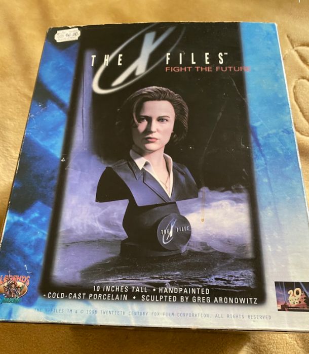 Collectors editionX-Files Scully Busto numerado