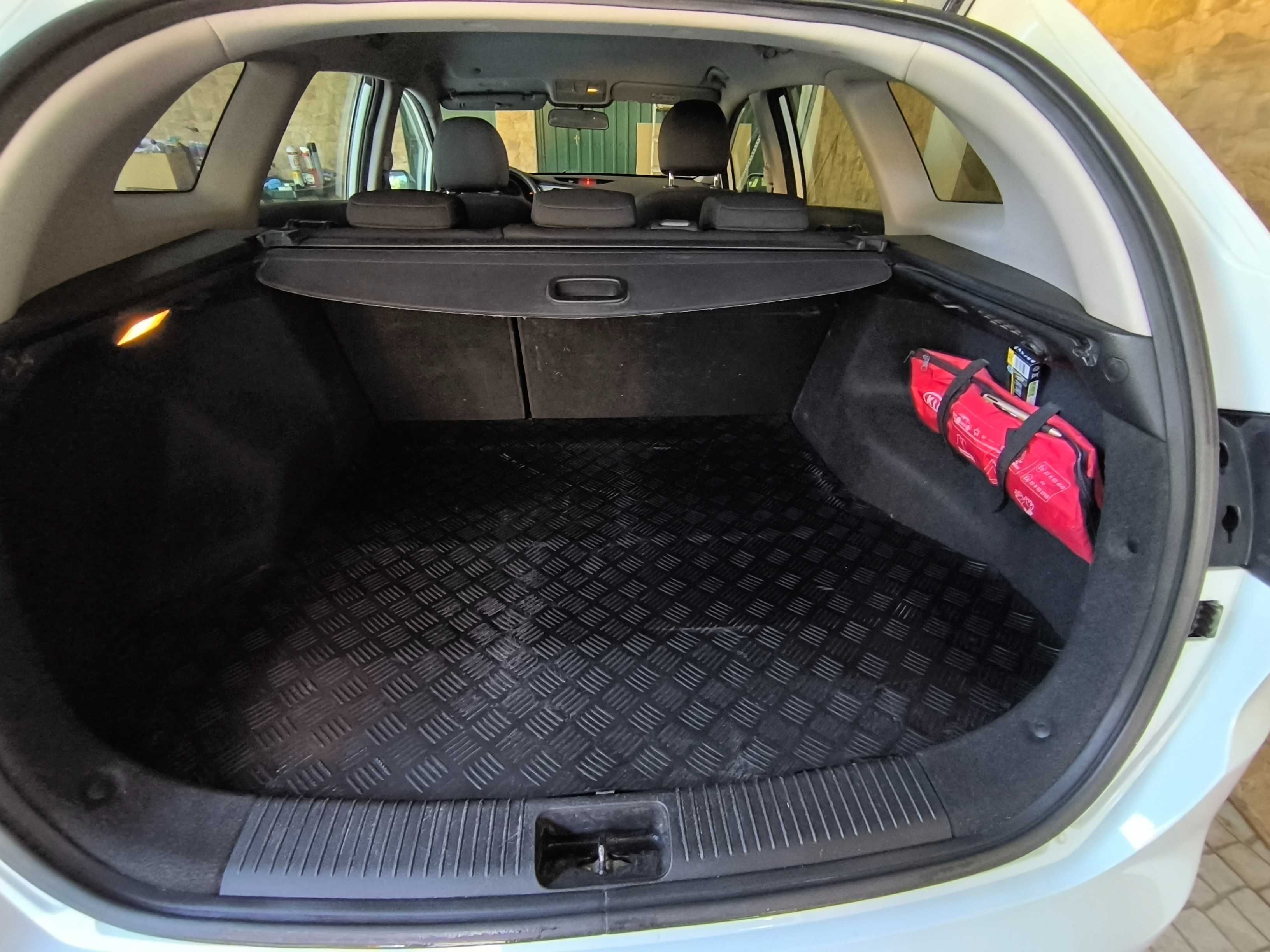 KIA CEED 1.6  IMPECAVEL edição more