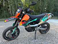 KTM SMC 690 supermoto  2008 akrapovic kat.A2