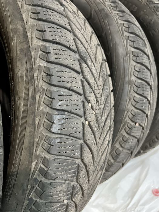 Шини зима Goodyear 185/65r15 ideall