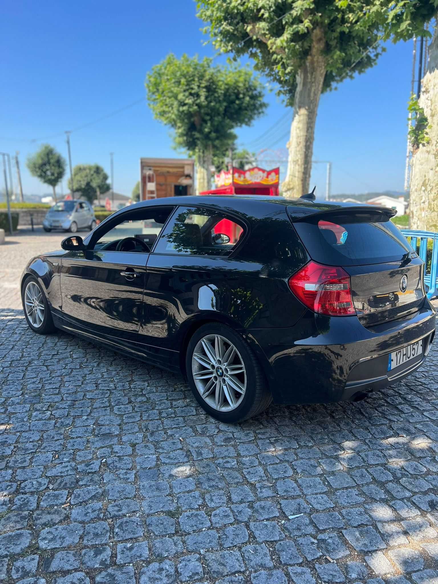 BMW  série 1. 120d