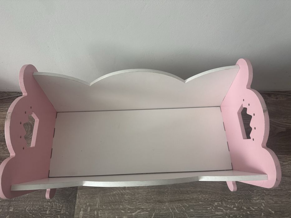 Деревʼяне дитяче лялькове ліжечко з спальним набором