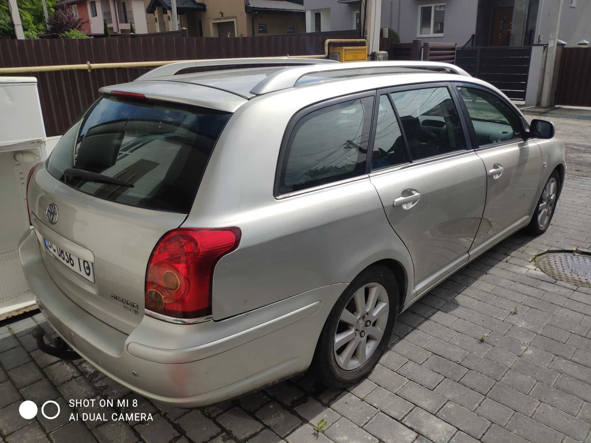 Автомобіль Тойота Авенсіс 2.0 D4D дизель