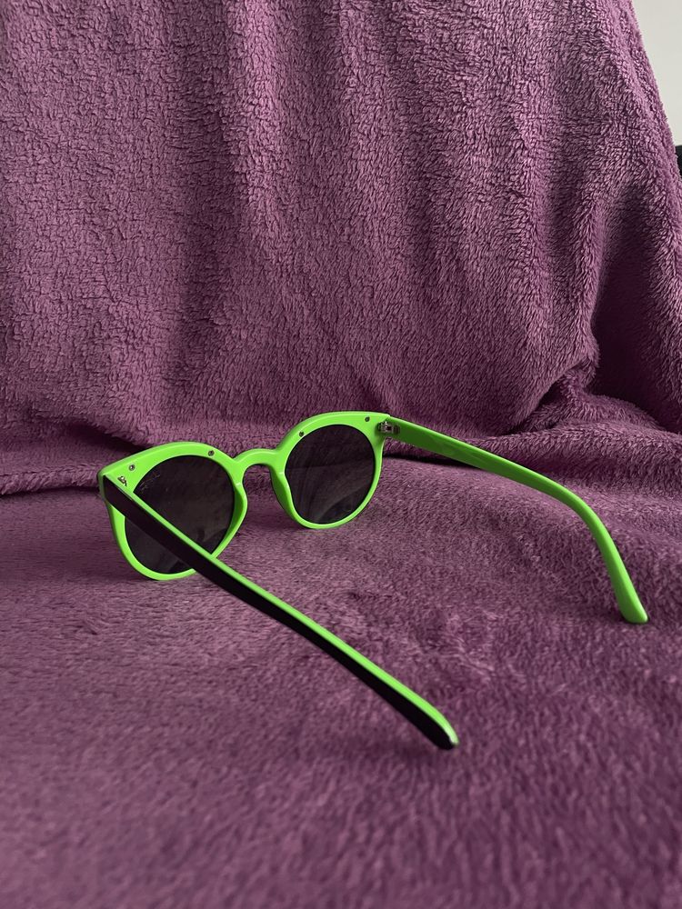 Zielone Okulary przeciwsłoneczne odbijające światło chromowane nowe