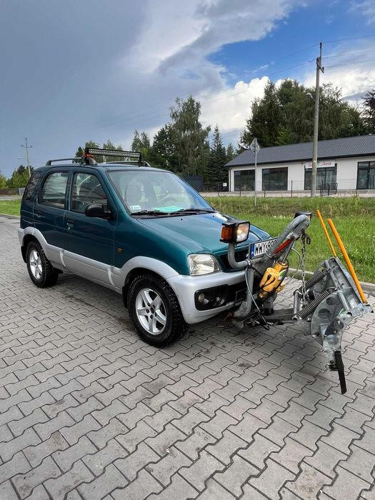 Daihatsu Terios 2003 – benzyna, z pługiem hydraulicznym