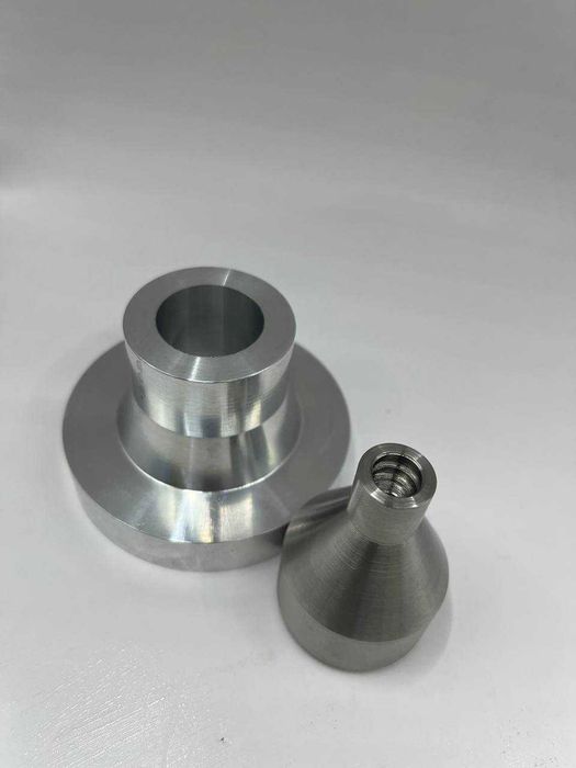 Токарні роботи. Металообробка.