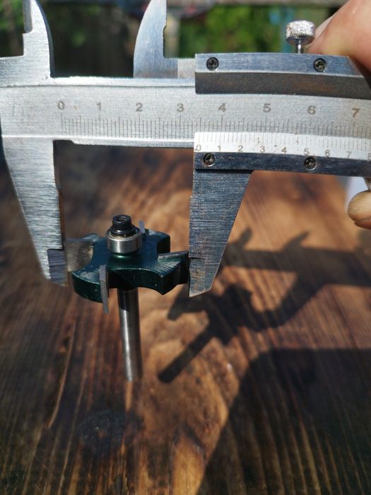 Кромкова фреза для фрезера