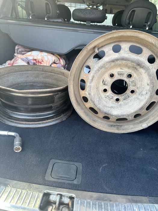 2 штампа р15 5\114 в нормальному стані