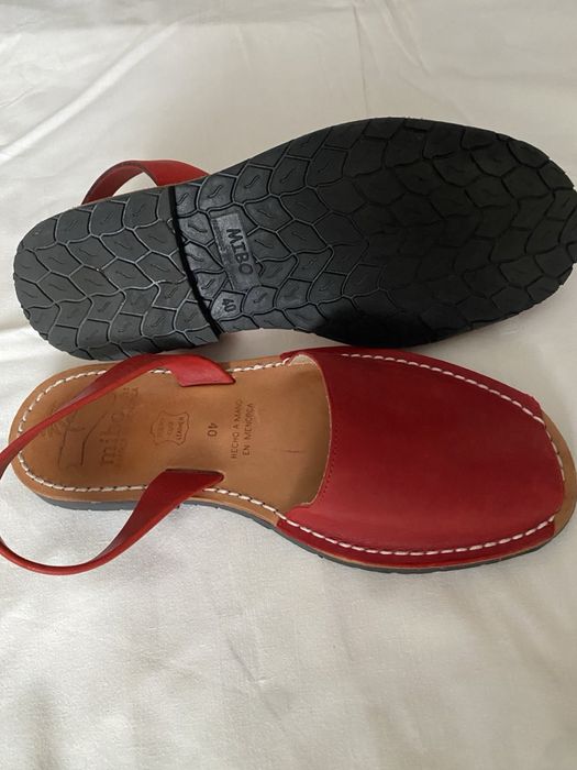 Шкіряні босоніжки