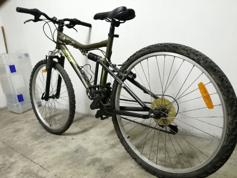 Bicicleta BTT/montanha Rockrider