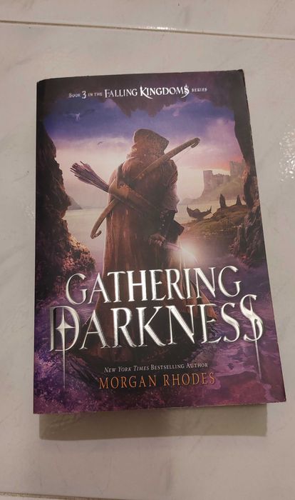 Saga "Falling Kingdoms" de Morgan Rhodes (6 livros - inglês)