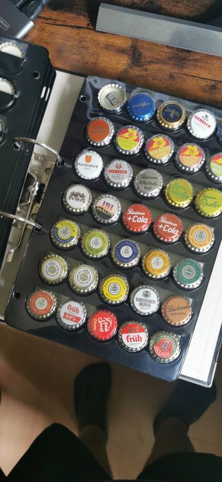 Zestaw 415 kapsli piwnych dużo niebuteljowanych plus plastikowe karty