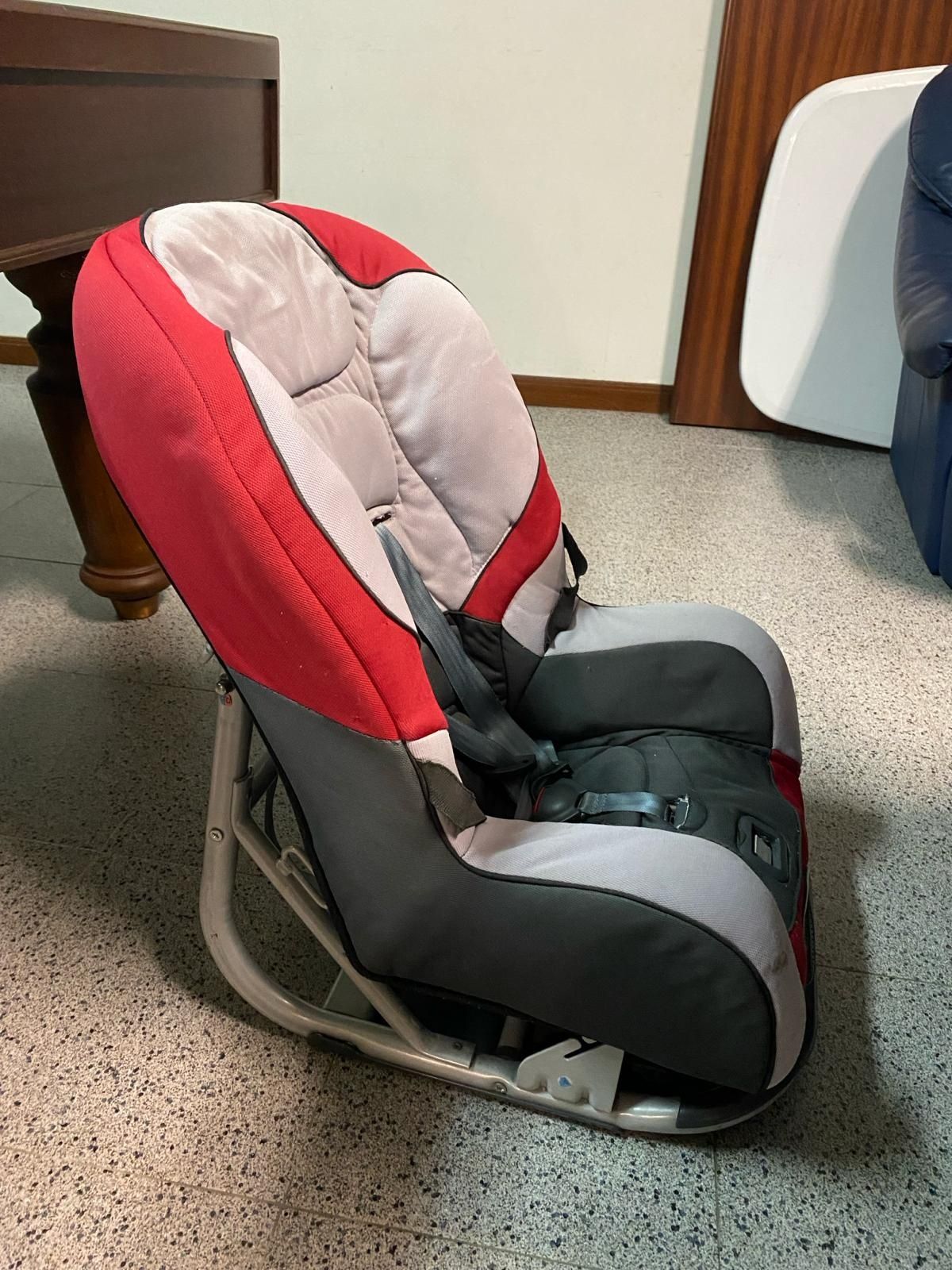 Cadeira de bebé para automóvel