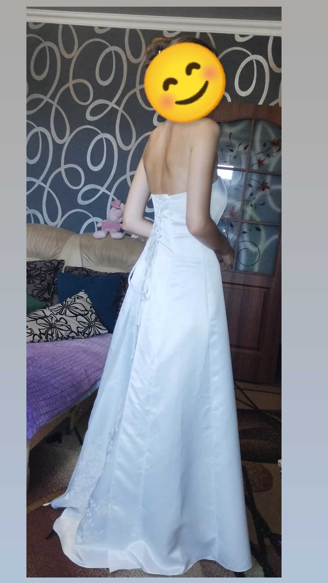 Весільна сукня (шведського бренду )