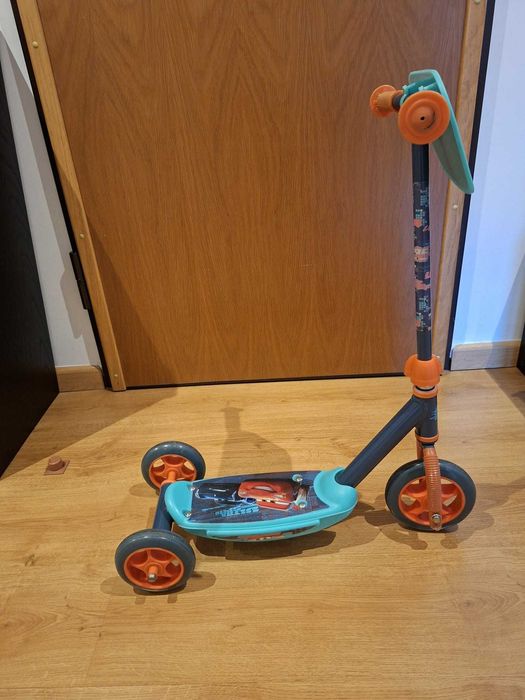 Trotinete Cars Faísca