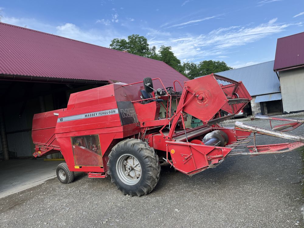 Kombajn Massey Ferguson 16