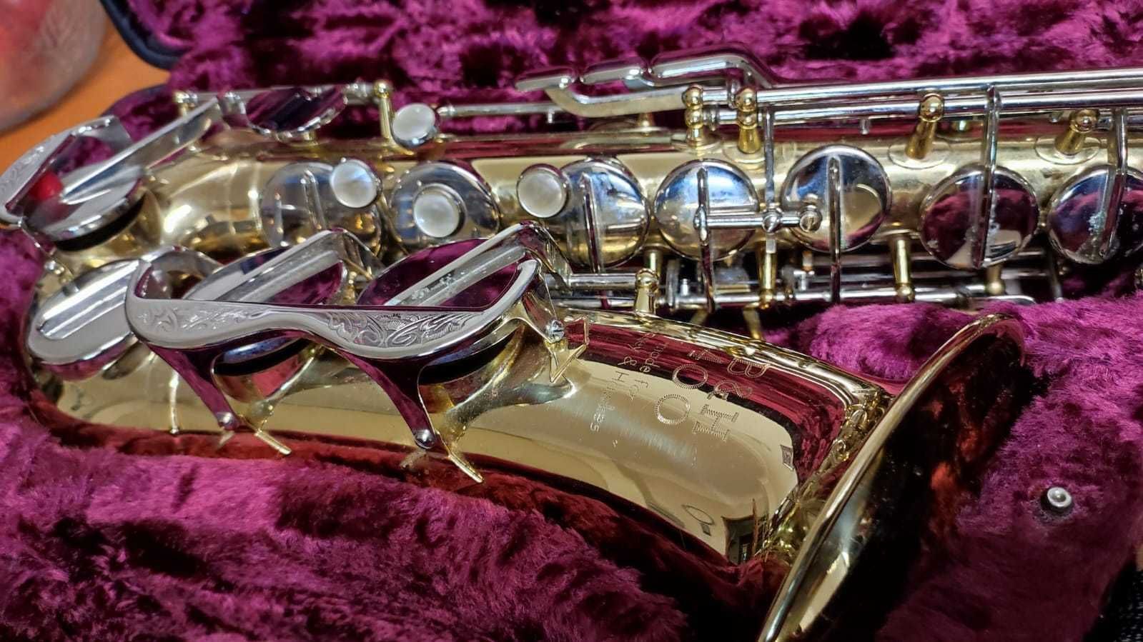 Saxofone Alto B & H