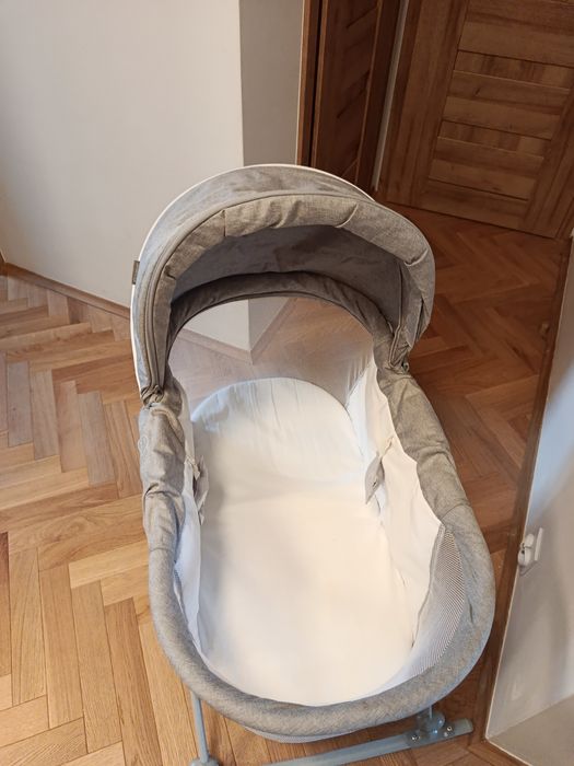 Kołyska Kinderkraft z moskitierą