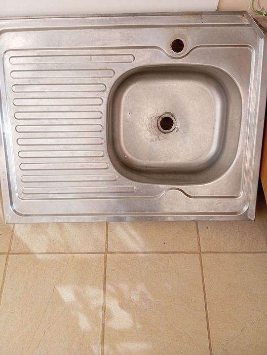 Продам мойку 80х60 б/у нержавейку накладная в хорошем состоянии