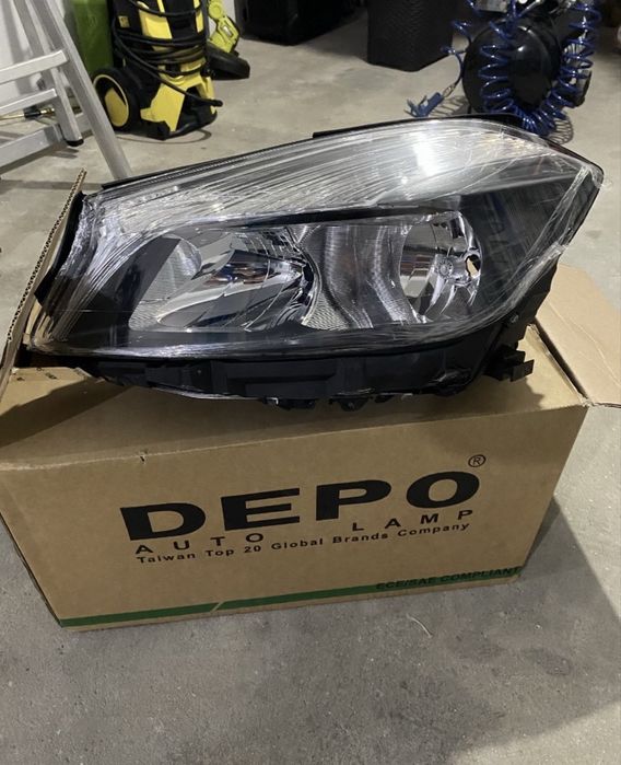 Farol Novo Mercedes clas A W-176