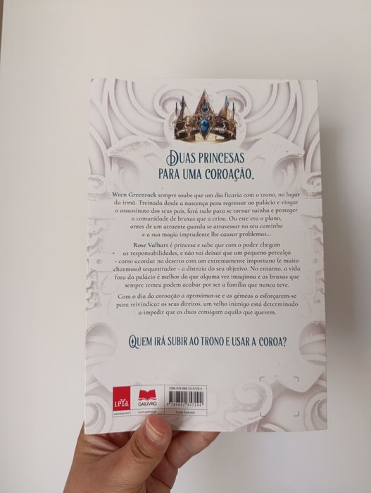 Livro Gémeas para uma só coroa