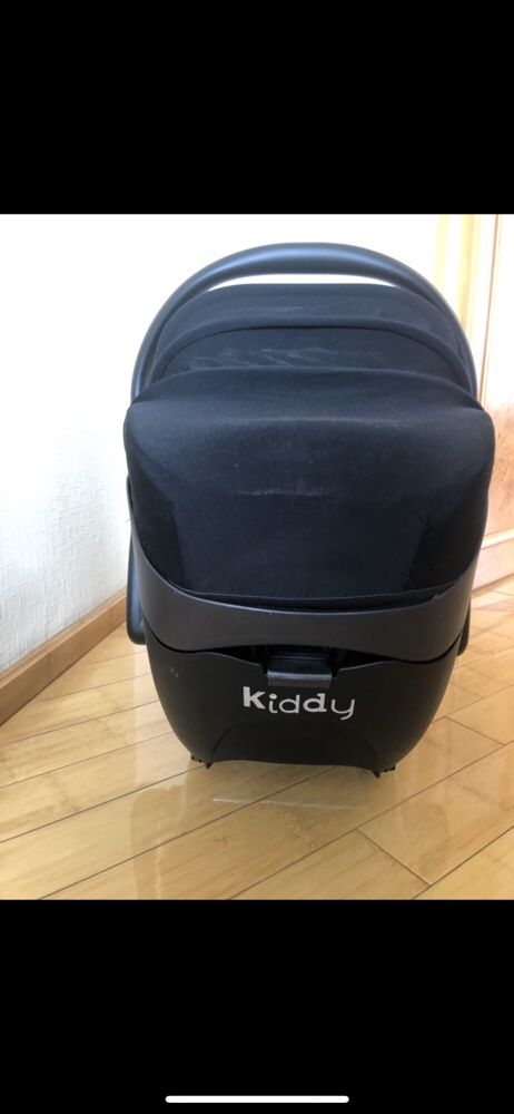 Автокресло Kiddy evolution pro 2 + база Izofix, практично нове!