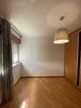 Quarto em apartamento na Encarnação (Lisboa)