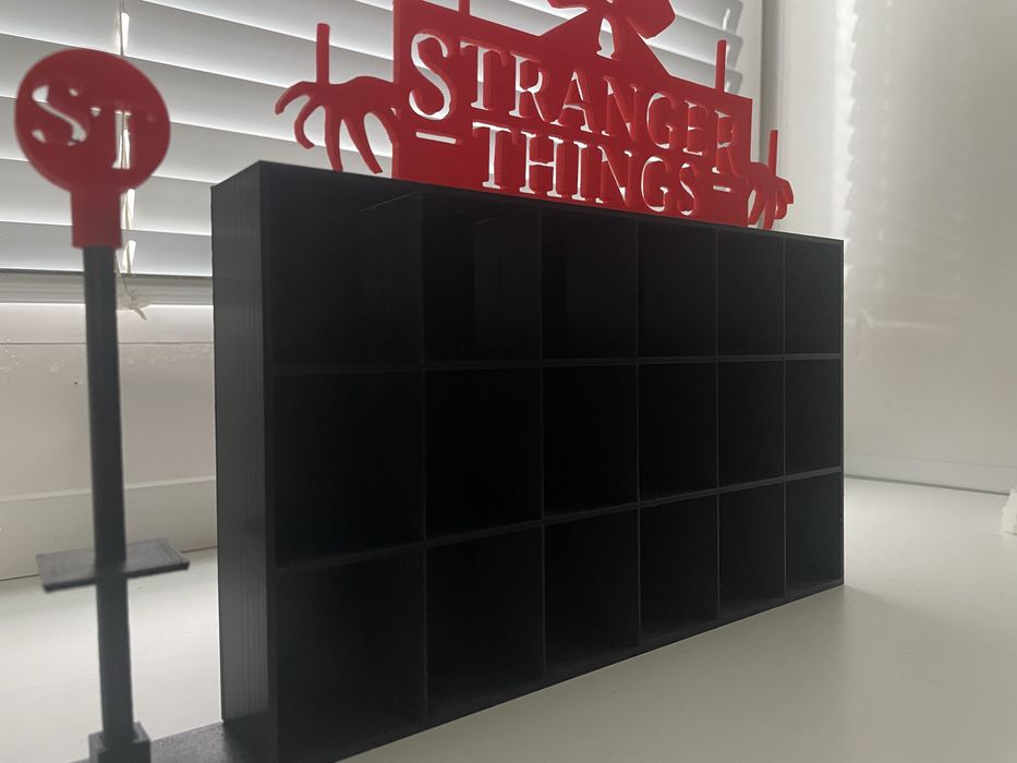 Підставка для кіндерів «Stranger Things»