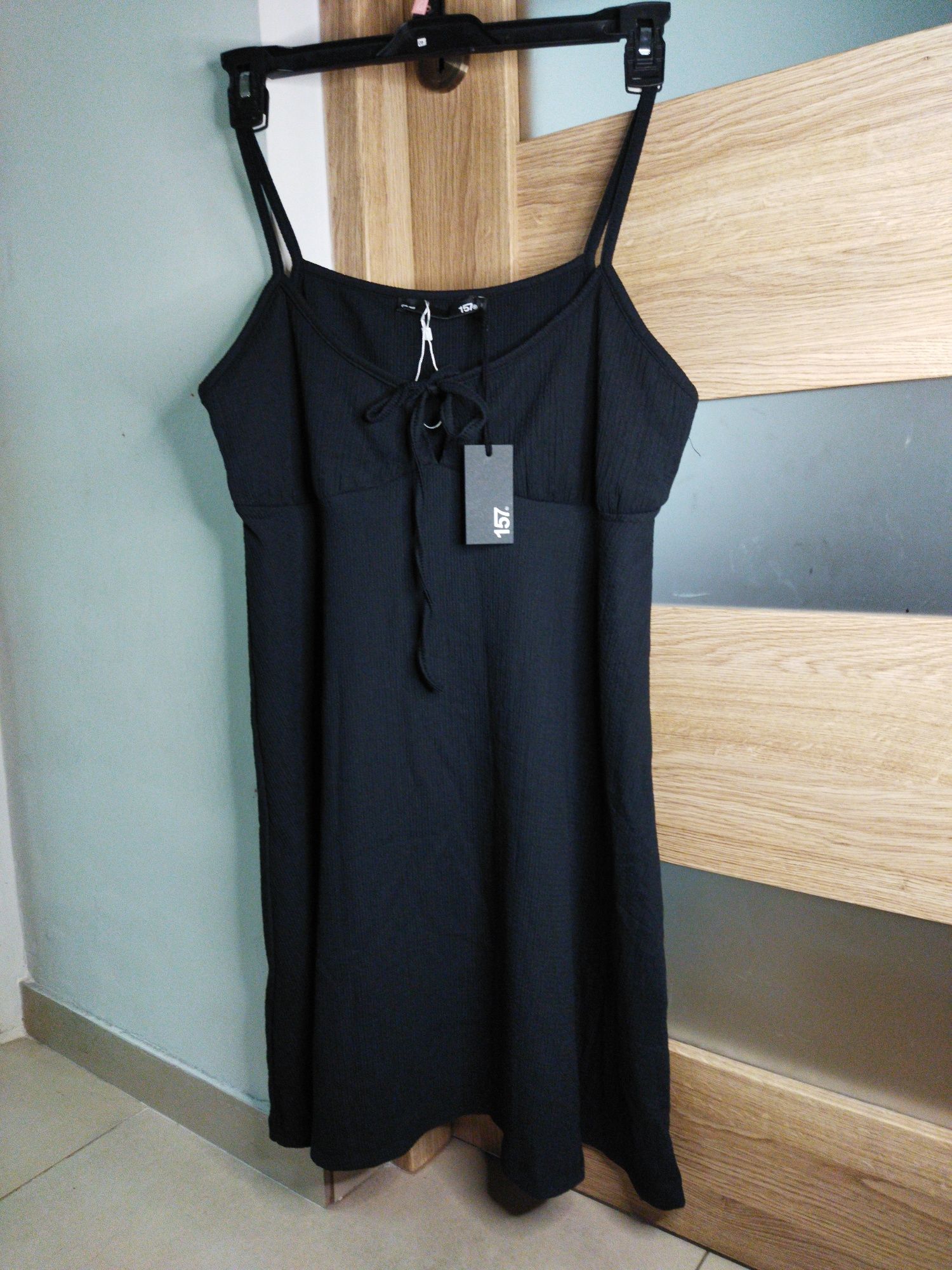 Sprzedam sukienkę little black dres