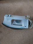 Ferro de engomar a vapor marca Ufesa 220V