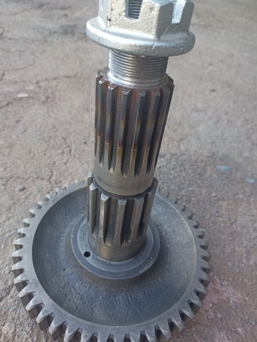 Вторинний вал мтз