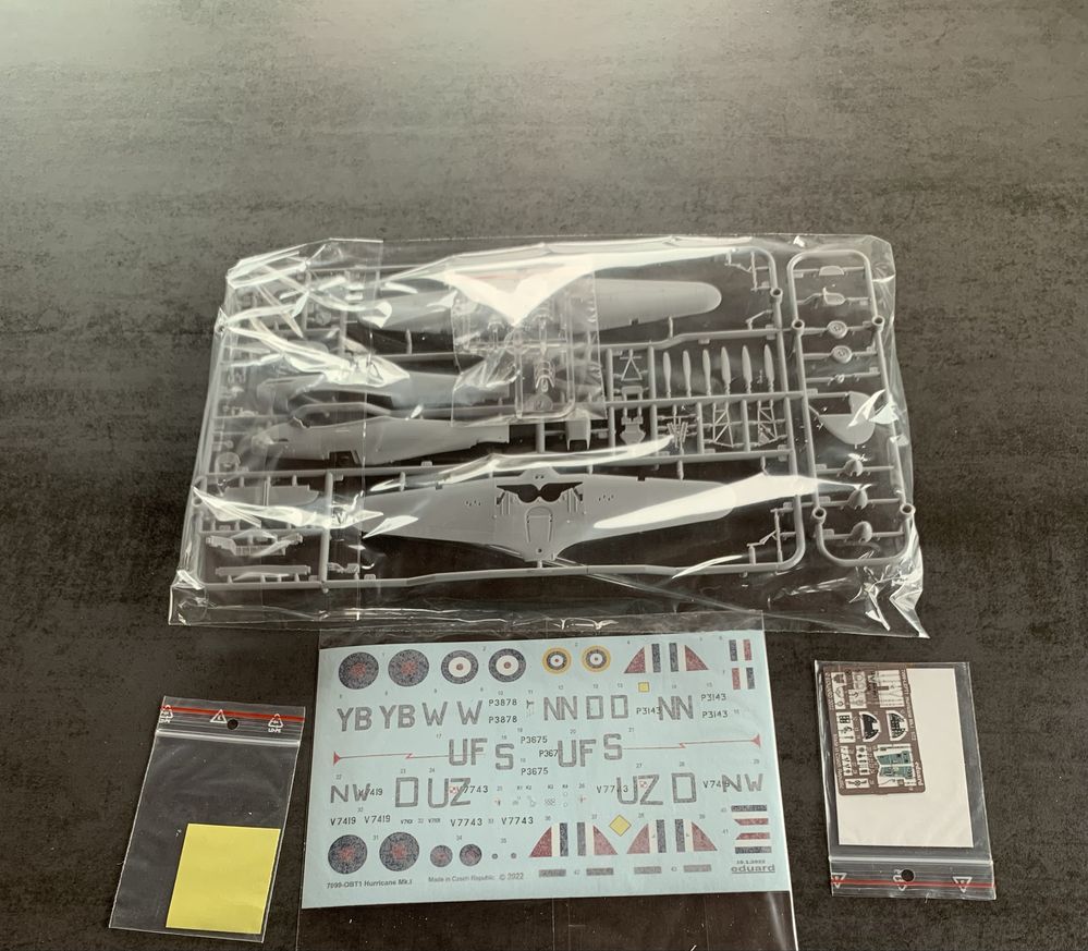 Model Hurricane 1/72 PROFIPACK