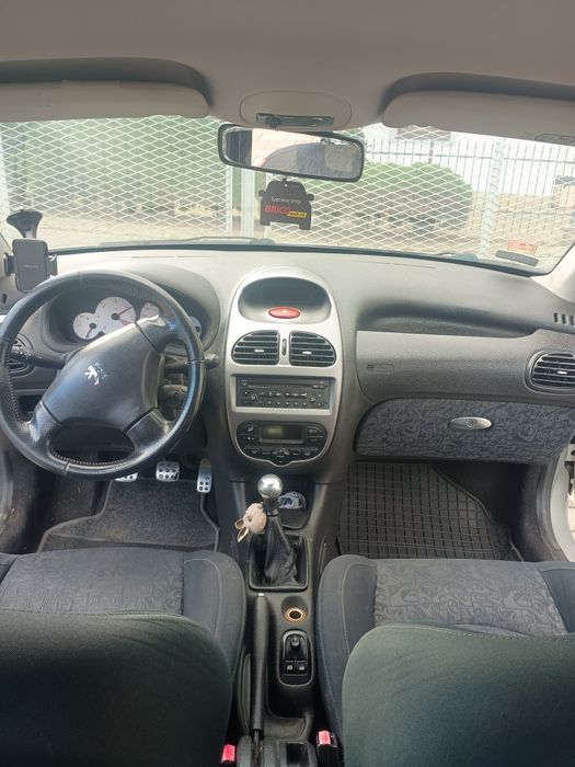 Sprzedam Peugeota 206 SW z 2004r..